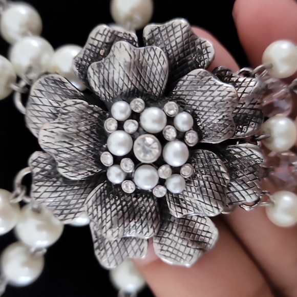 NWT Pearl and Silver Elegance Necklace - Picture 7 of 8